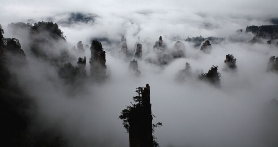 百色首開景色
